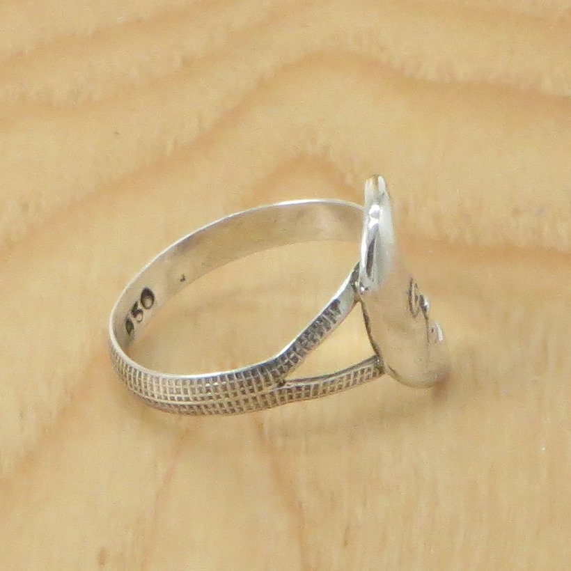 Crescent Moon Ring Size 7 Peru 950 Silver Sacred Valley RJV7