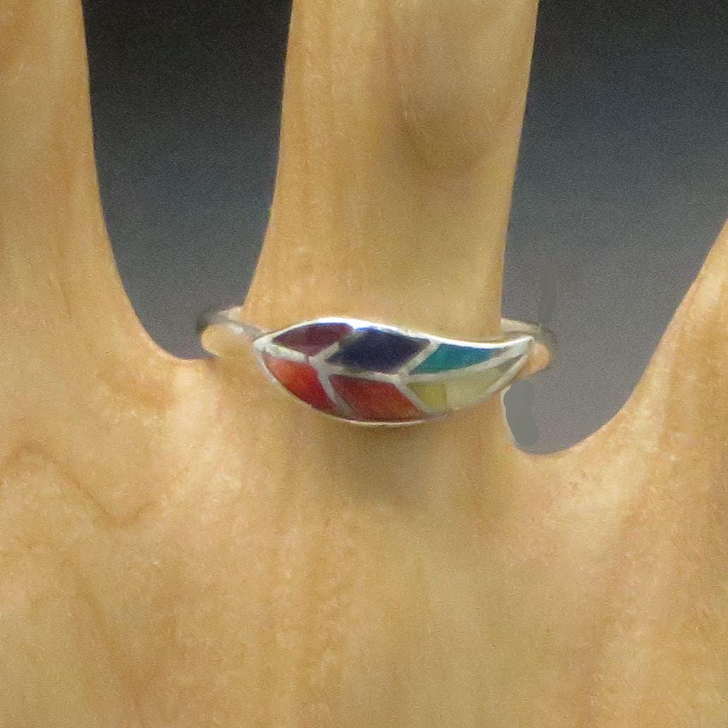 Coca Leaf Ring Size 9 Peru 950 Silver with Stone Inlay Sacred Valley RJVB8