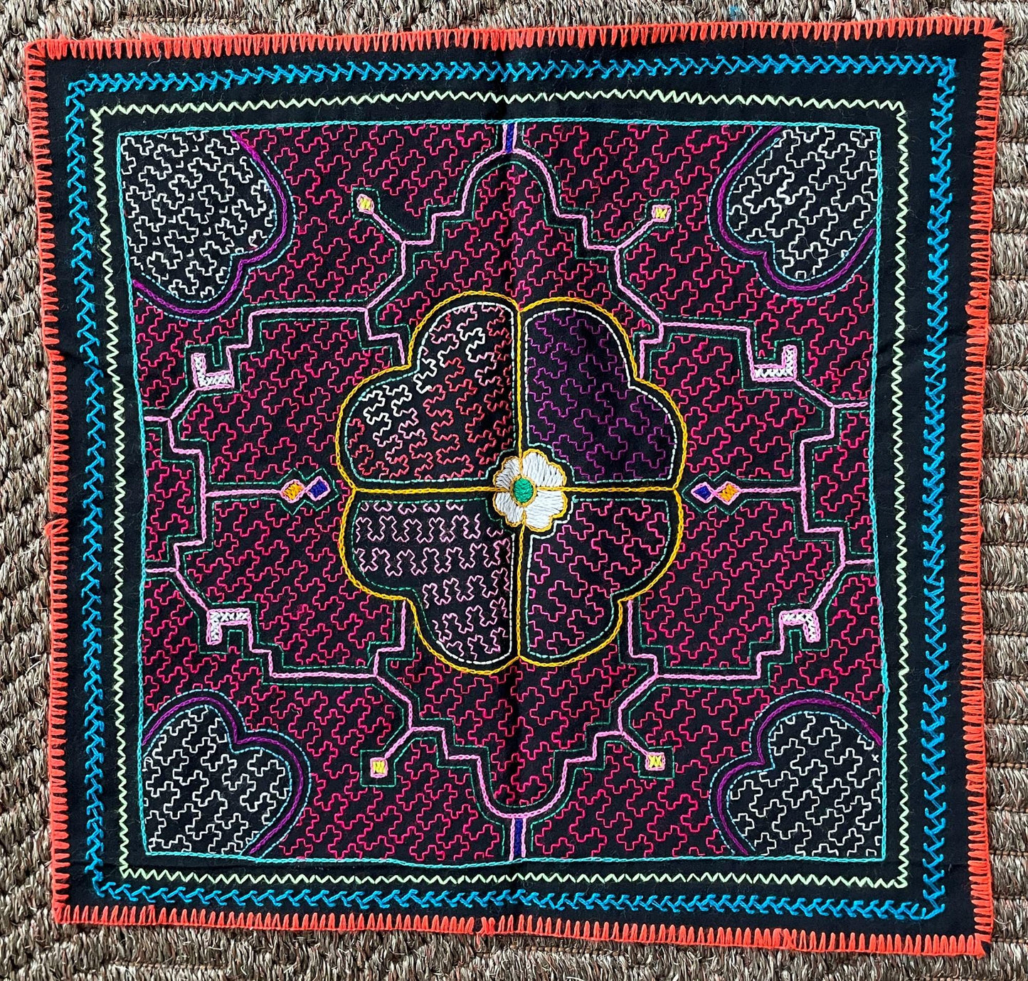 Shipibo Hand Embroidered Tapestry Altar Cloth Ayahuasca Icaro 17.5" x 18" PF2312