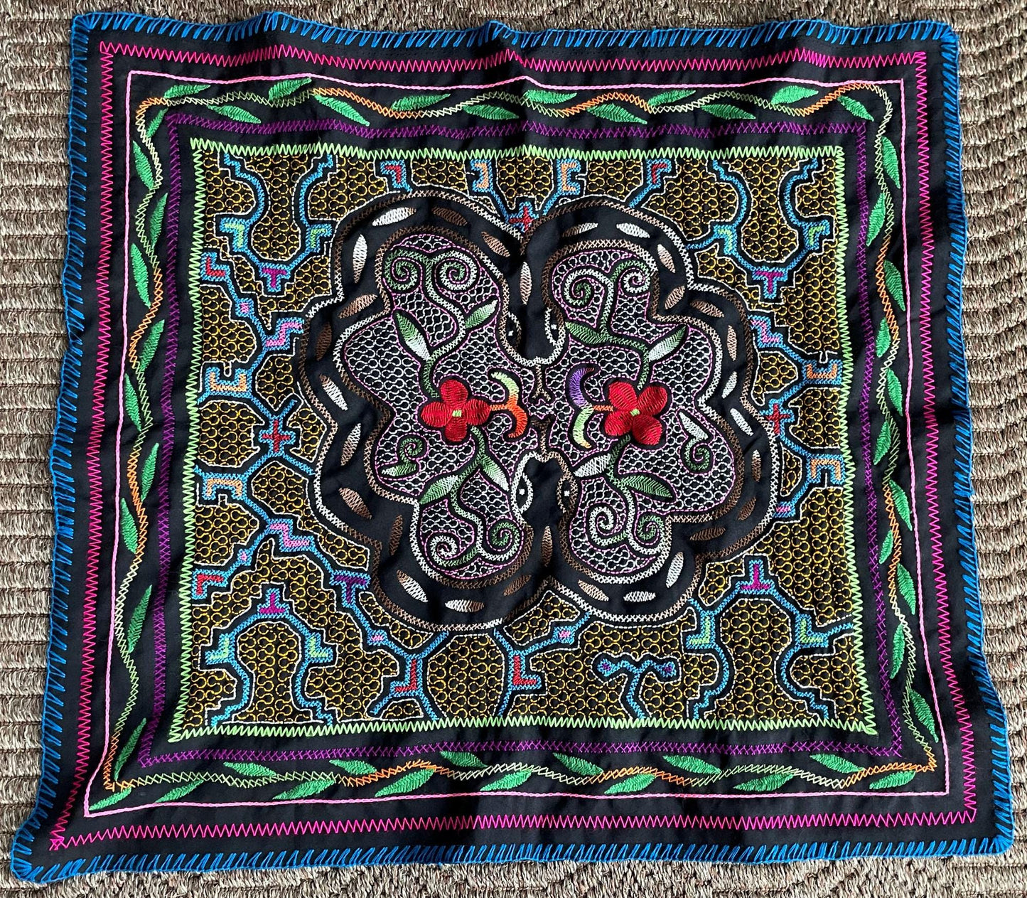 Shipibo Hand Embroidered Tapestry Altar Cloth Ayahuasca Snake Icaro 28" x 31" PF2317