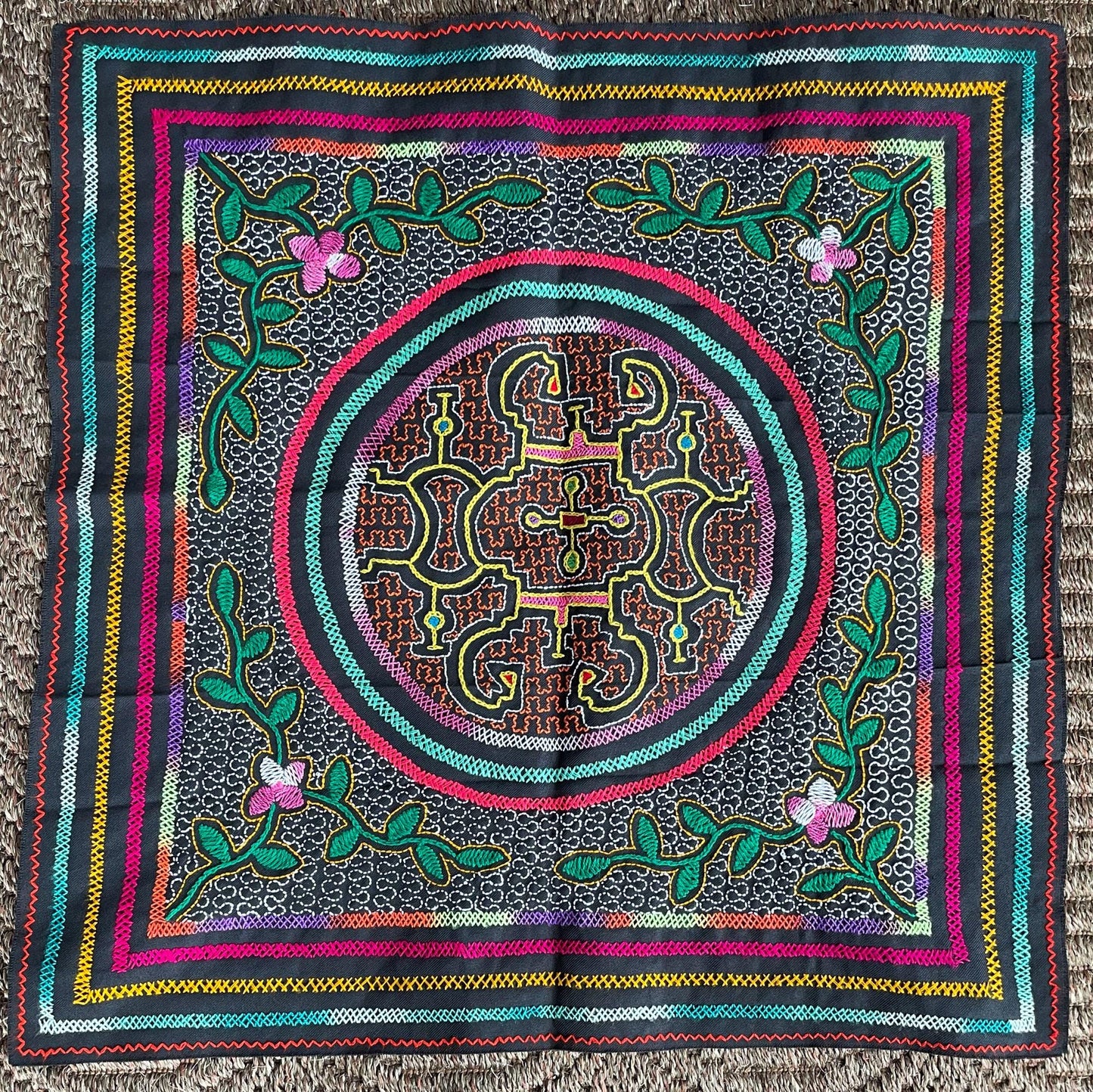 Shipibo Hand Embroidered Tapestry Altar Cloth Ayahuasca 25" x 25" PF2308