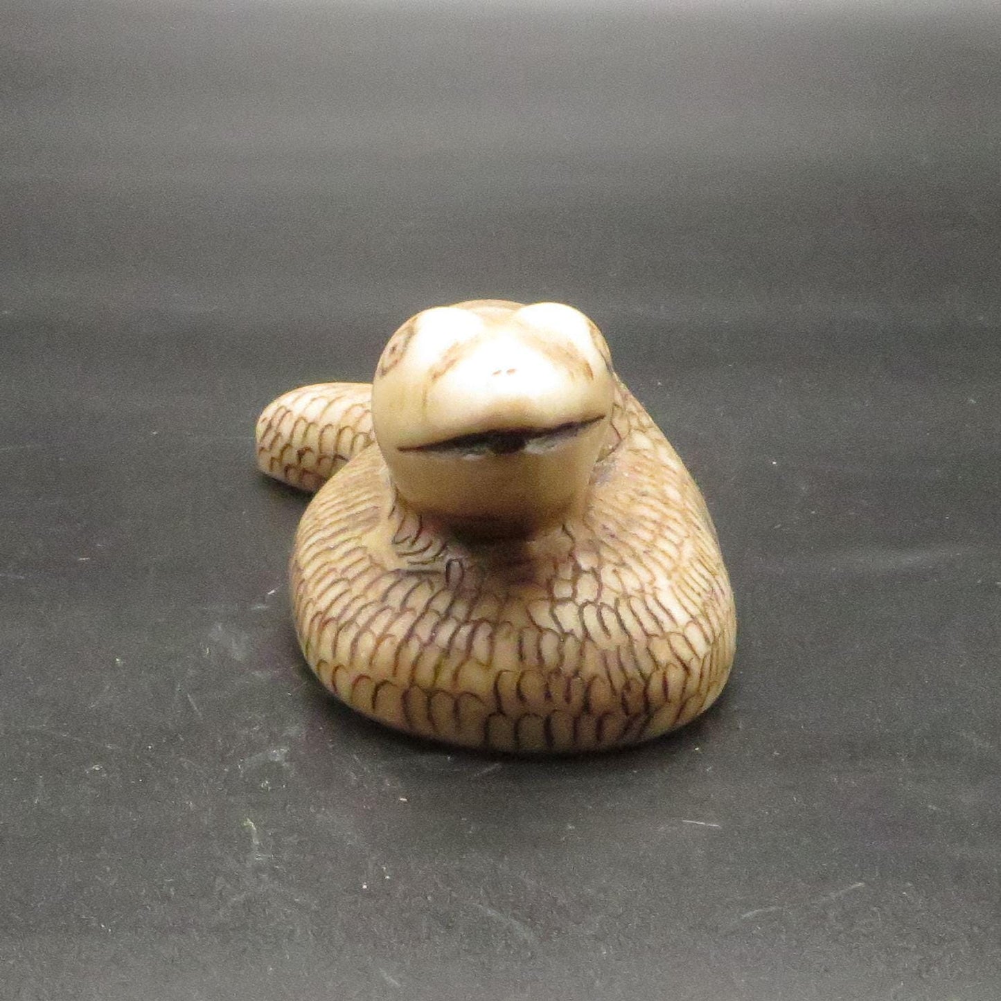 Alabaster Caliza Stone Snake hand carved Sacred Valley Peru P24-15