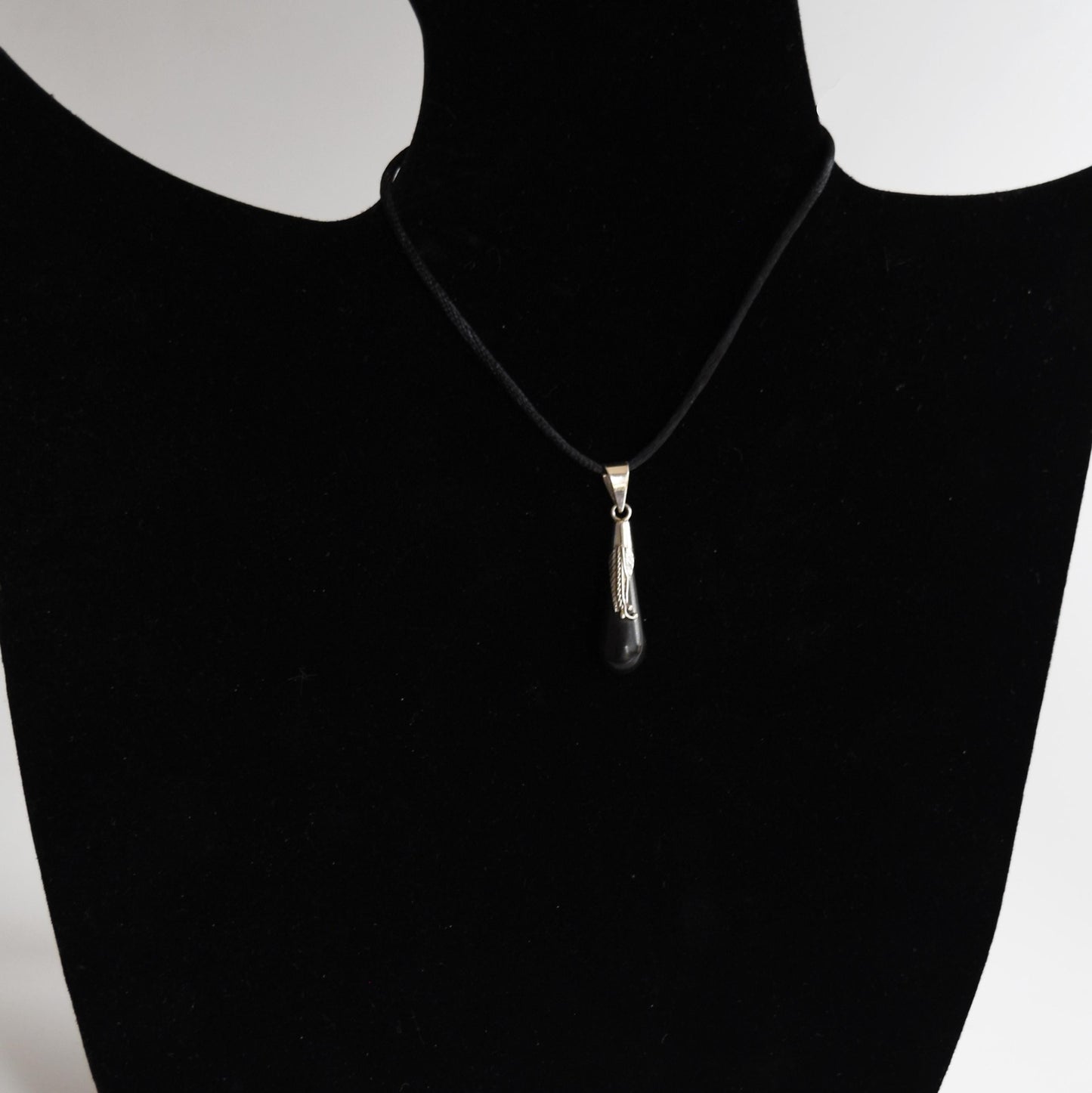 Onyx Teardrop Pendant Peru 950 Silver Sacred Valley PJVB27
