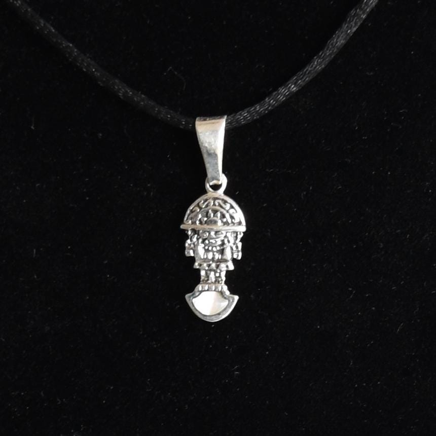 Tumi Pendant Peru 950 Silver and Abalone Inlay Sacred Valley PJVB33