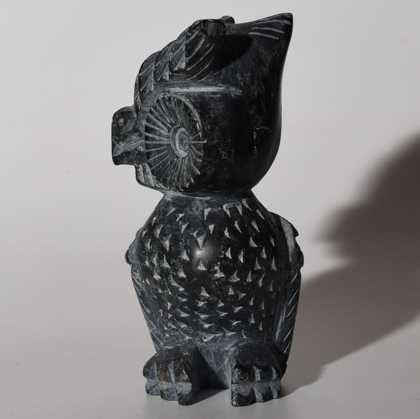 Stone Carving Owl Power Animal Black Serpentine Large hand crafted Sacred Valley Peru S52528