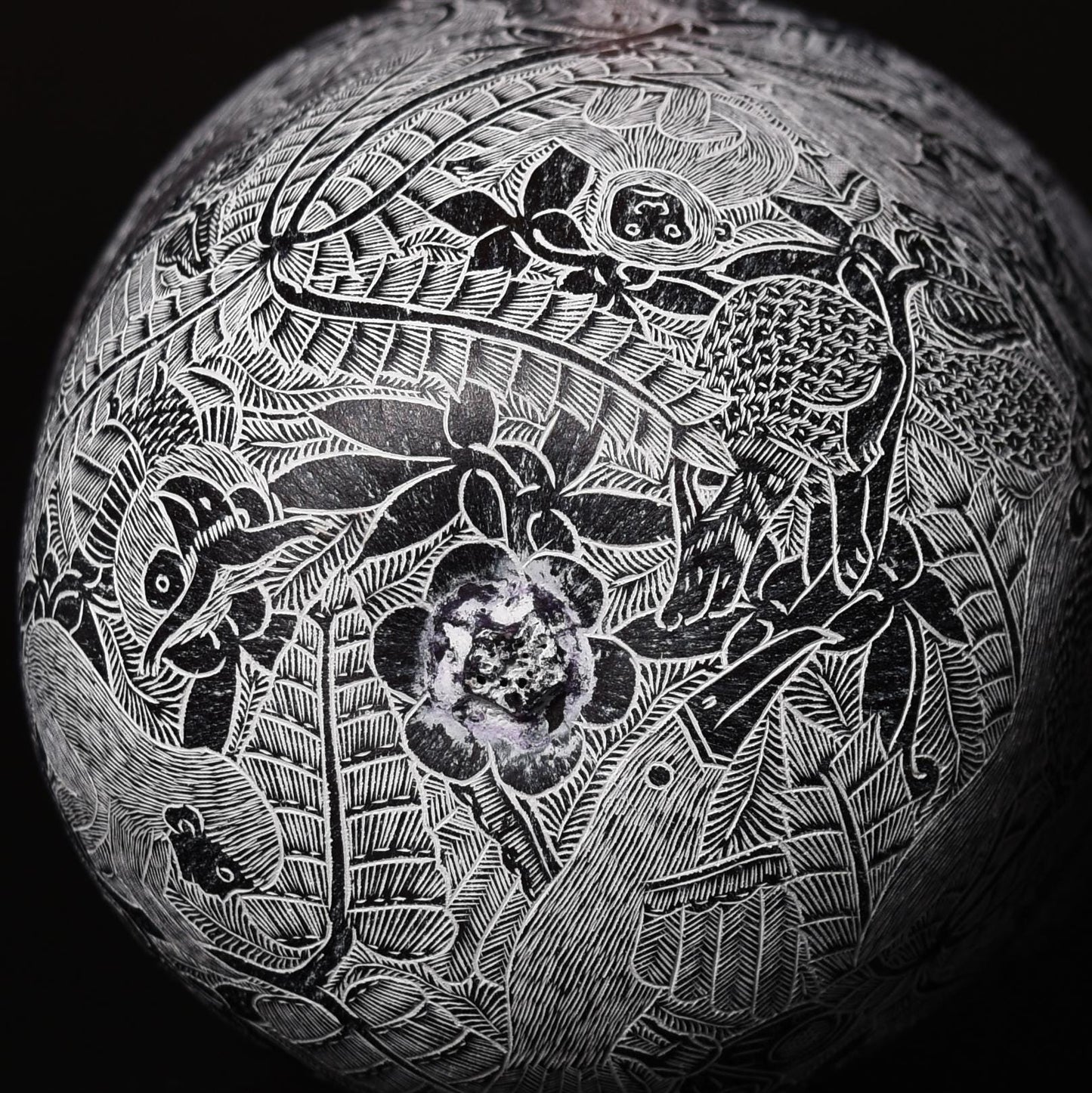 Folk Art Carved Gourd Jungle Animals Birds hand carved Sacred Valley Peru G52513