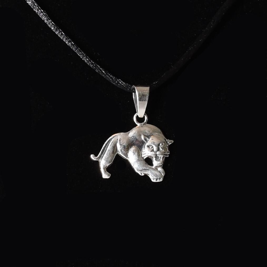 Jaguar Pendant Peru 950 Silver Sacred Valley P52533