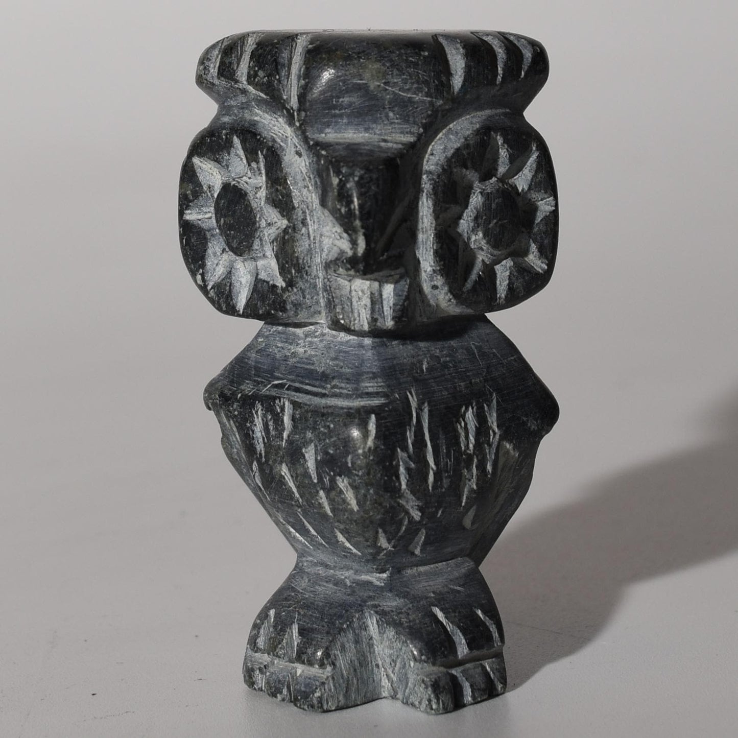 Stone Carving Owl Power Animal Black Serpentine Small hand crafted Sacred Valley Peru S52531