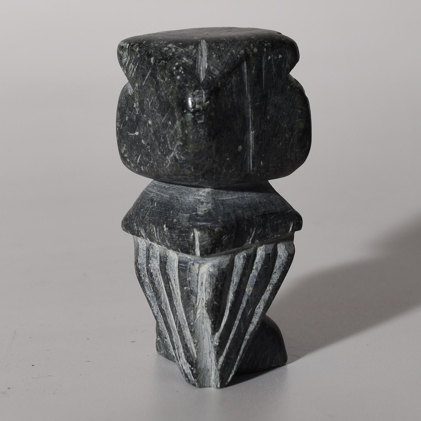 Stone Carving Owl Power Animal Black Serpentine Small hand crafted Sacred Valley Peru S52531