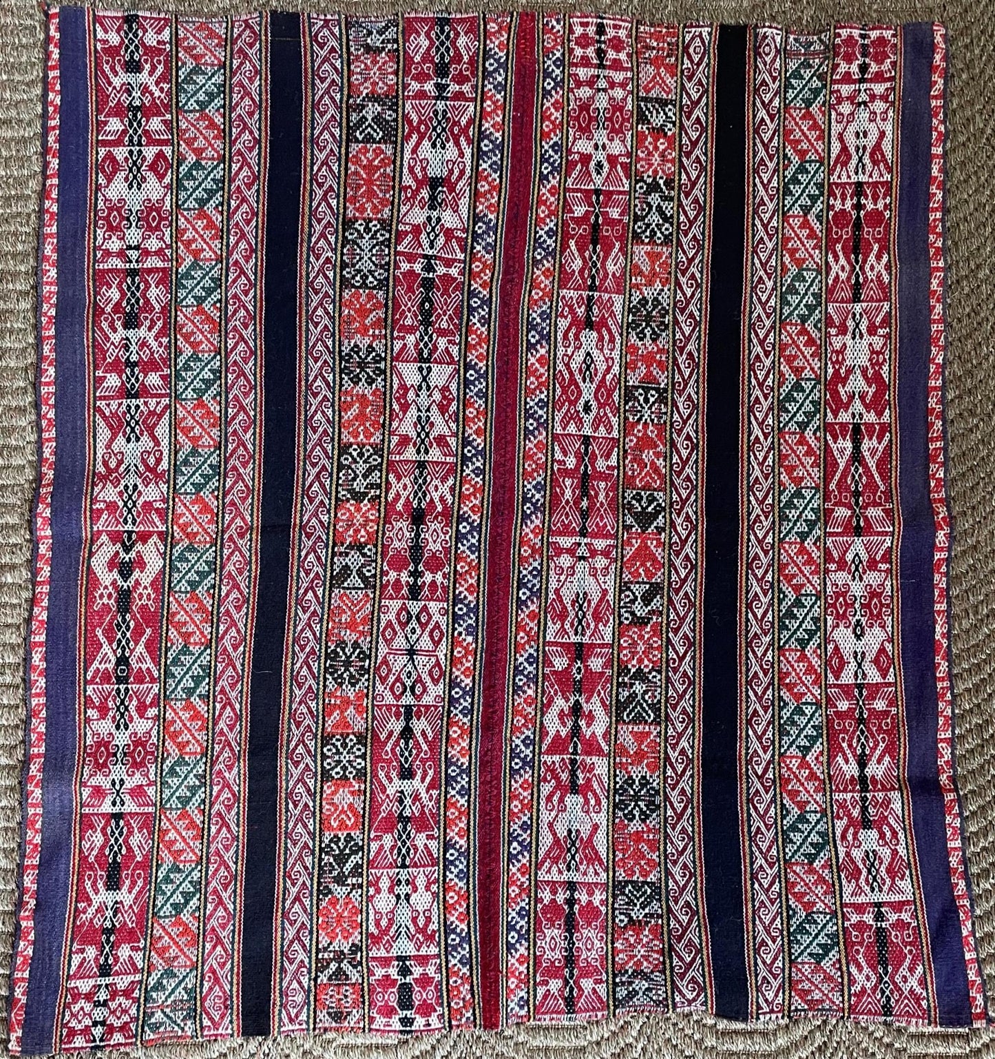 Vintage Large Q'ero Mestana Mesa Altar Ritual Cloth Handwoven on loom Andean Textile Sacred Valley Peru 52502