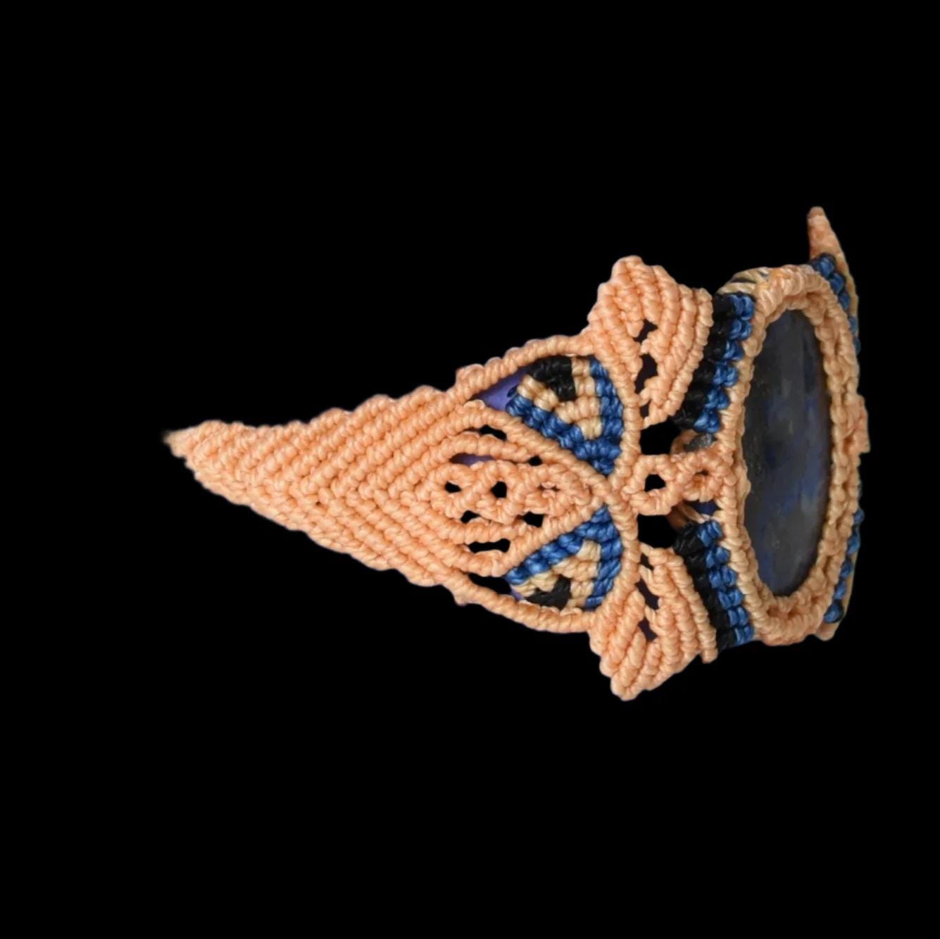 Shipibo Macrame Bracelet Lapis Lazuli Amazon Region Peru B52509