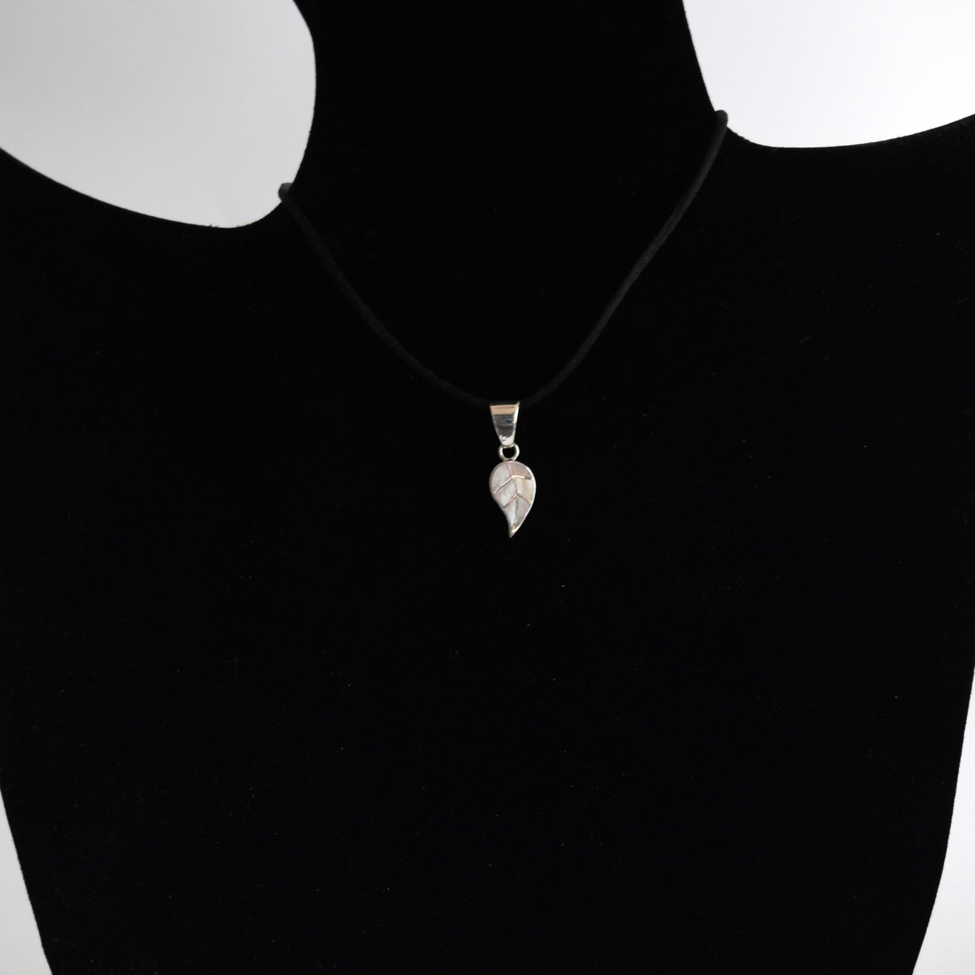 Coca Leaf Pendant with Abalone Inlay Peru 950 Silver Sacred Valley PJVB35 - Shaman Things