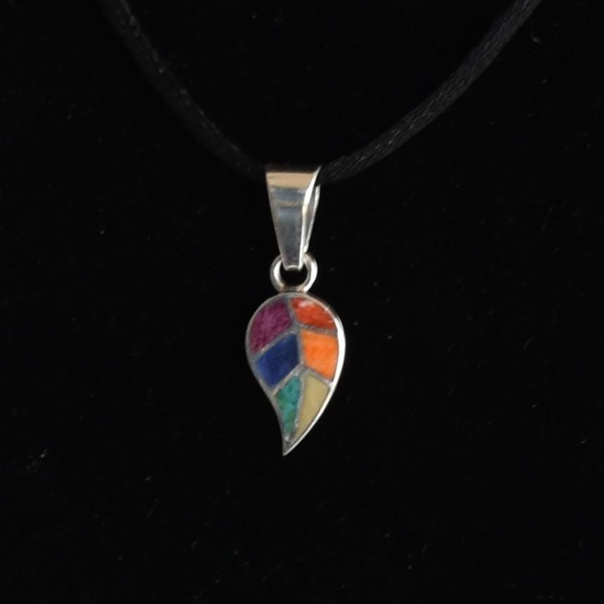 Coca Leaf Pendant with Stone Inlay Peru 950 Silver Sacred Valley PJVB37 - Shaman Things