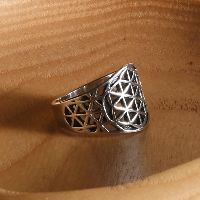 Flower of Life Ring Size 7 Peru 950 Silver Sacred Valley R52515 - Shaman Things