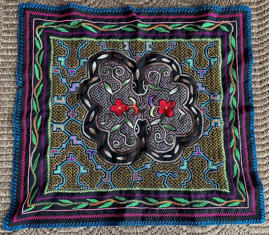 Shipibo Hand Embroidered Tapestry Altar Cloth Ayahuasca Snake Icaro 28" x 31" PF2317