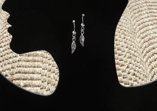 Coca Leaf Earrings 950 Silver and Abalone Inlay Peru Sacred Valley EJVB6