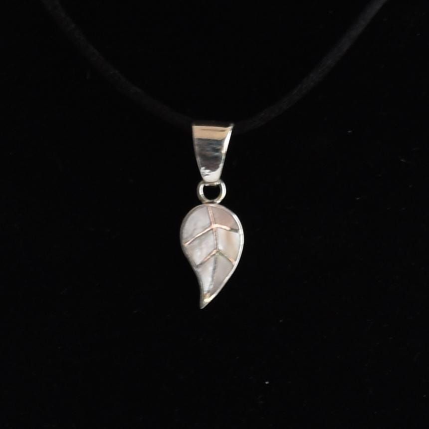 Coca Leaf Pendant with Abalone Inlay Peru 950 Silver Sacred Valley PJVB35