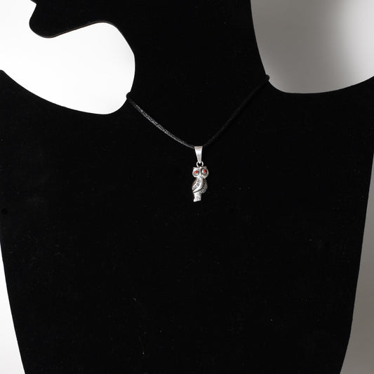 Owl Pendant Peru 950 Silver and Stone Inlay Sacred Valley P52518