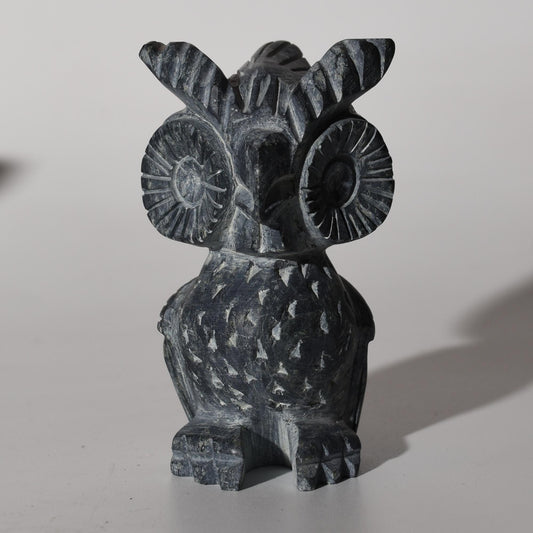 Stone Carving Owl Power Animal Black Serpentine Medium hand crafted Sacred Valley Peru S52529