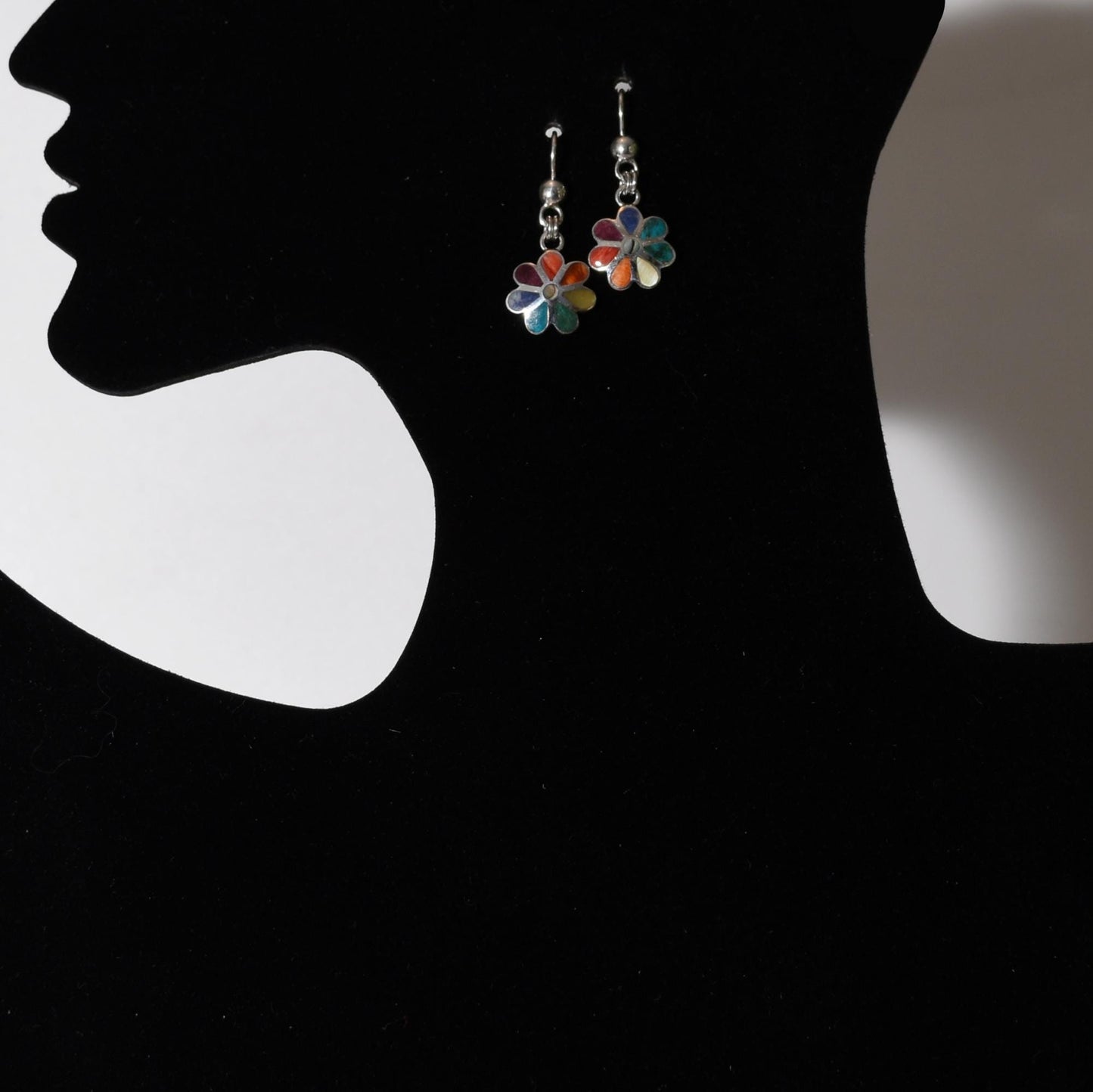 Flower Earrings 950 Silver with Stone and Abalone Inlay Peru Sacred Valley E52505