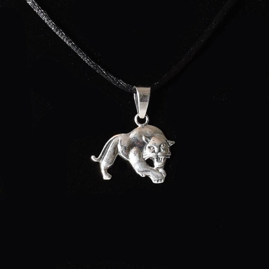Jaguar Pendant Peru 950 Silver Sacred Valley P52533