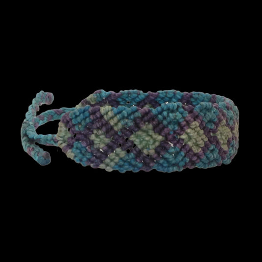 Shipibo Macrame Bracelet Amazon Region Peru B303