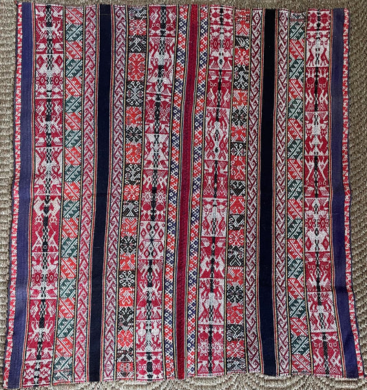 Vintage Large Q'ero Mestana Mesa Altar Ritual Cloth Handwoven on loom Andean Textile Sacred Valley Peru 52502