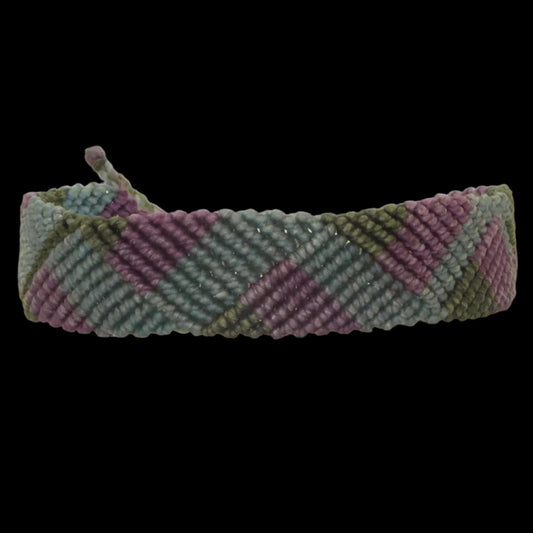 Shipibo Macrame Bracelet Amazon Region Peru B304