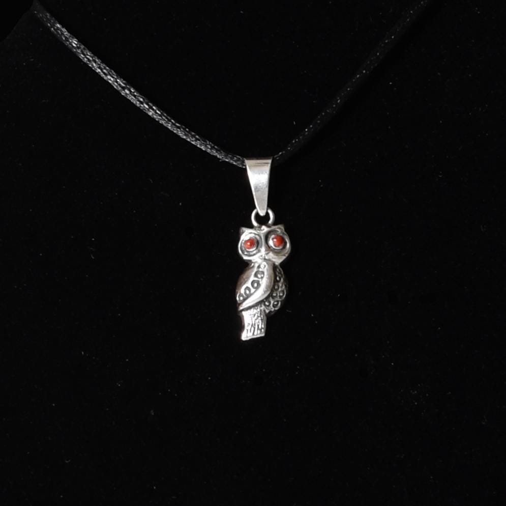 Owl Pendant Peru 950 Silver and Stone Inlay Sacred Valley P52518 - Shaman Things