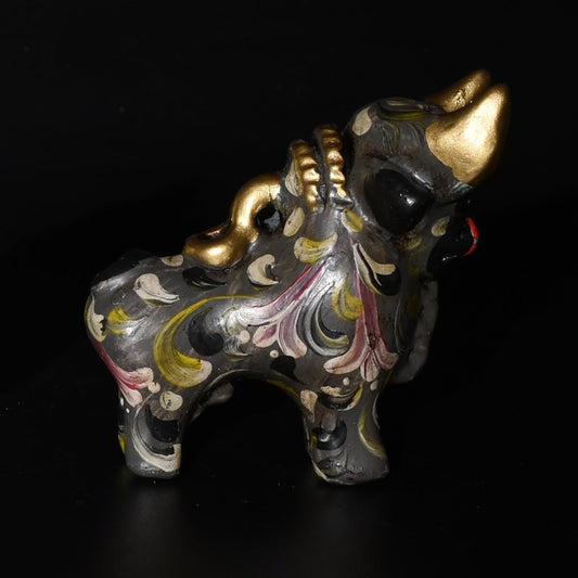 Pair of Ceramic Pucara Bulls hand painted Sacred Valley Peru B52502 - Shaman Things