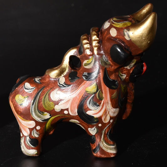 Pair of Ceramic Pucara Bulls hand painted Sacred Valley Peru B52509 - Shaman Things