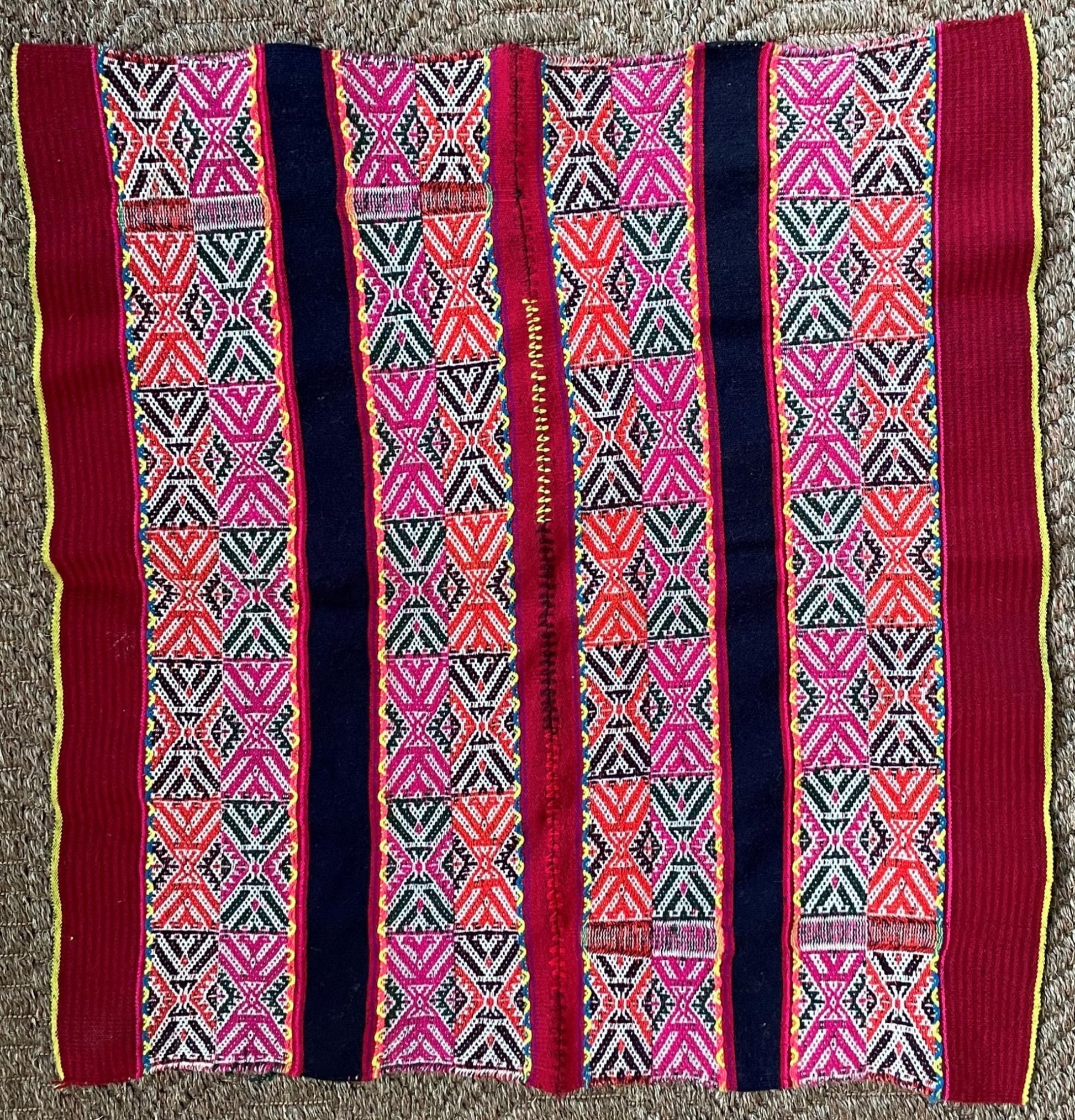 Q'ero Mestana Mesa Altar Ritual Cloth Handwoven on Loom Andean Textile Sacred Valley Peru 52509 - Shaman Things