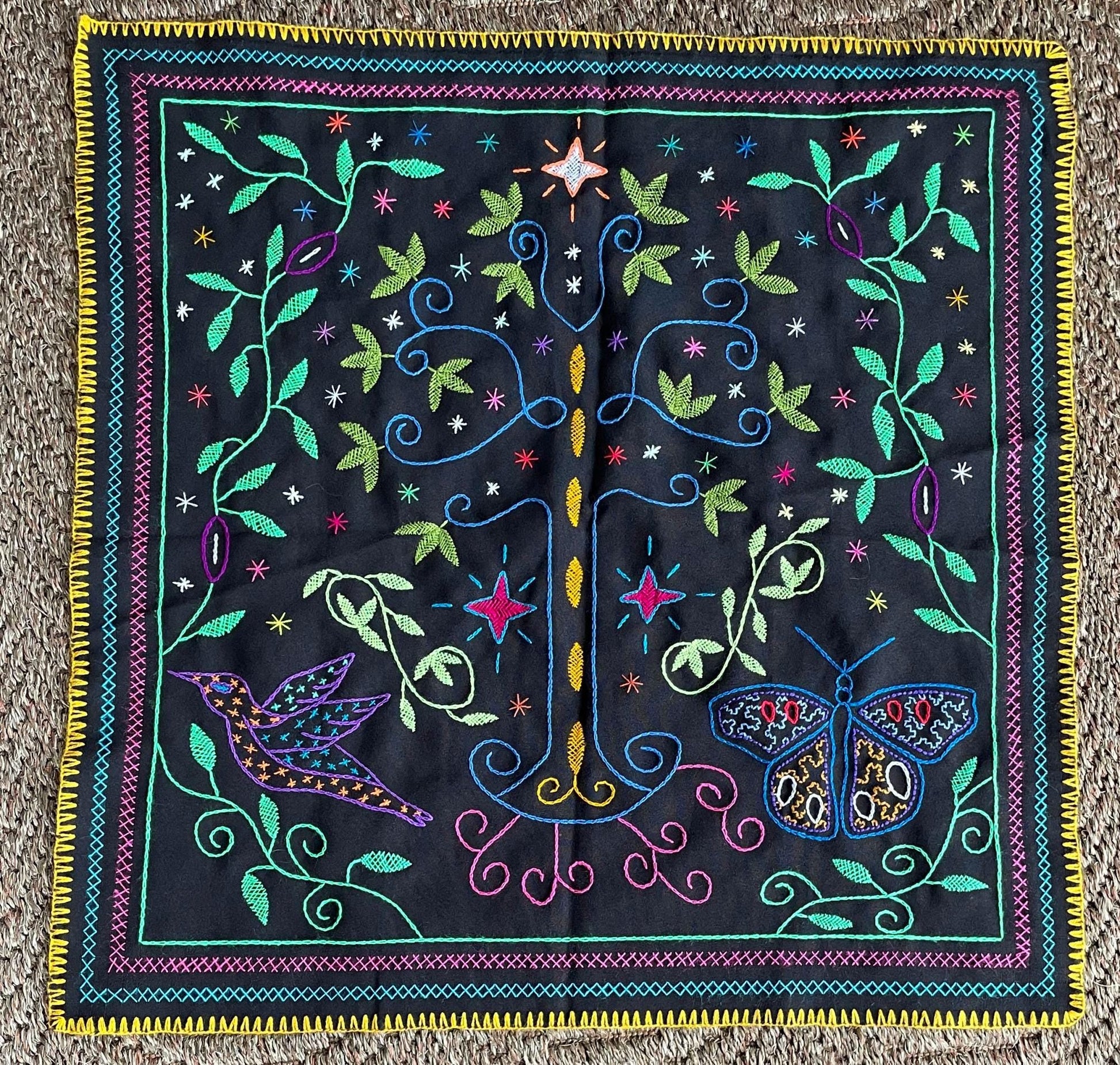 Shipibo Hand Embroidered Tapestry Altar Cloth Ayahuasca Hummingbird Butterfly Star 23.5" x 23.5" PF2306 - Shaman Things