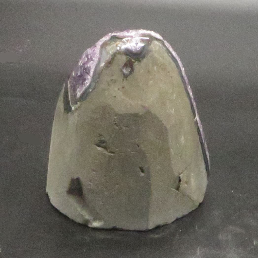 Amethyst Crystal Geode 3 7/8" tall 3 1/4" wide 25 ounces  LWAG105