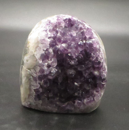Amethyst Crystal Geode 4" tall 3 7/8" wide 44 ounces LWAG107