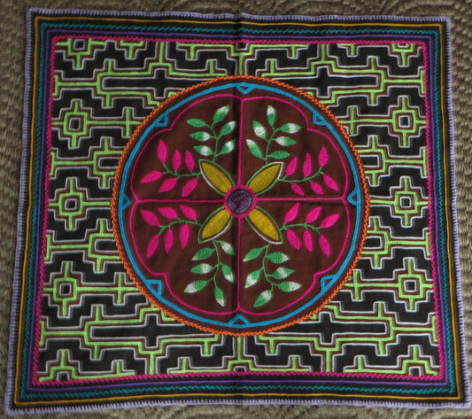Shipibo Hand Embroidered Tapestry Altar Cloth Ayahuasca Flower 26 1/4 x 29 - Shaman Things